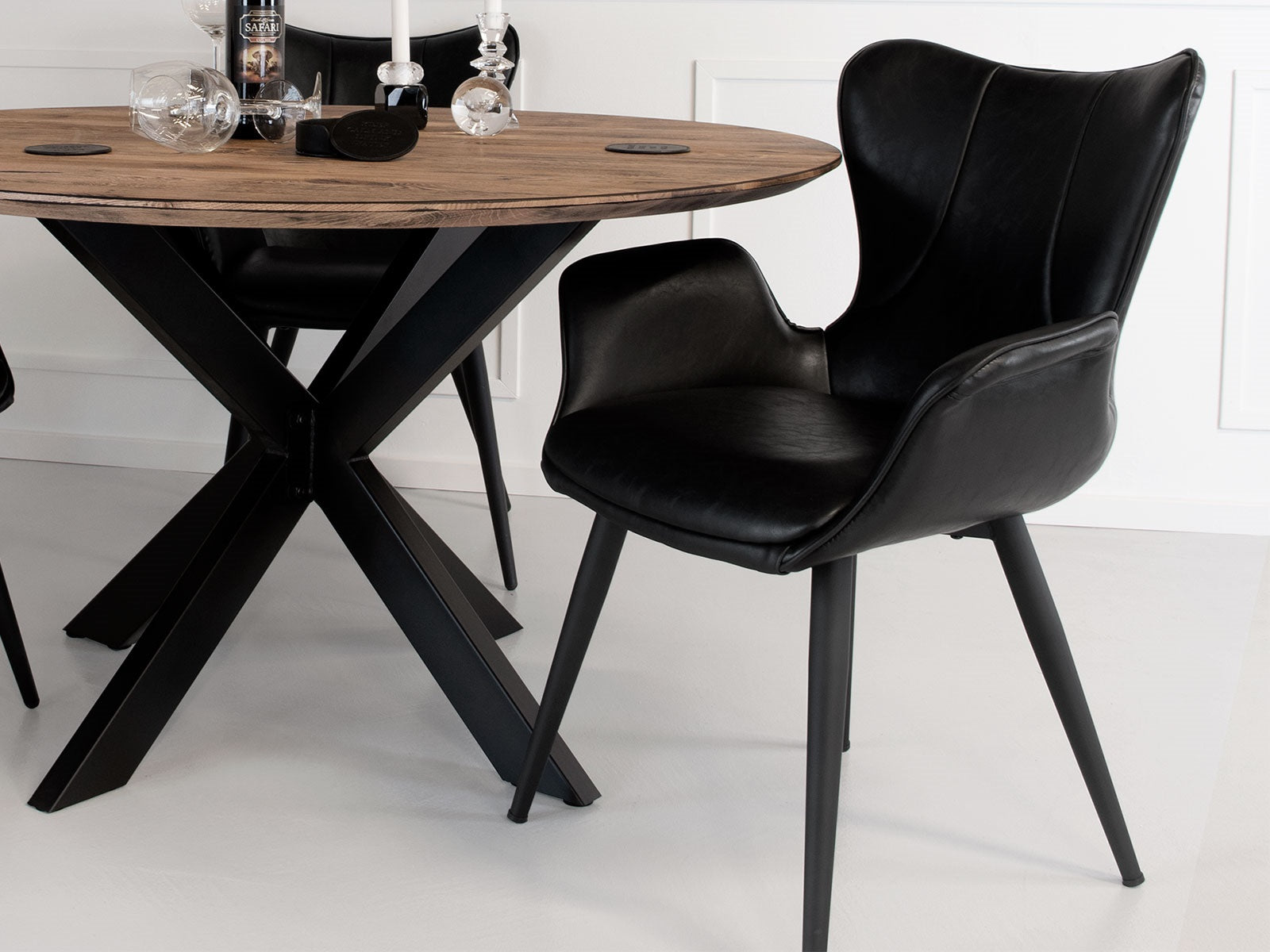 House of Sander Opus Base table leg, black