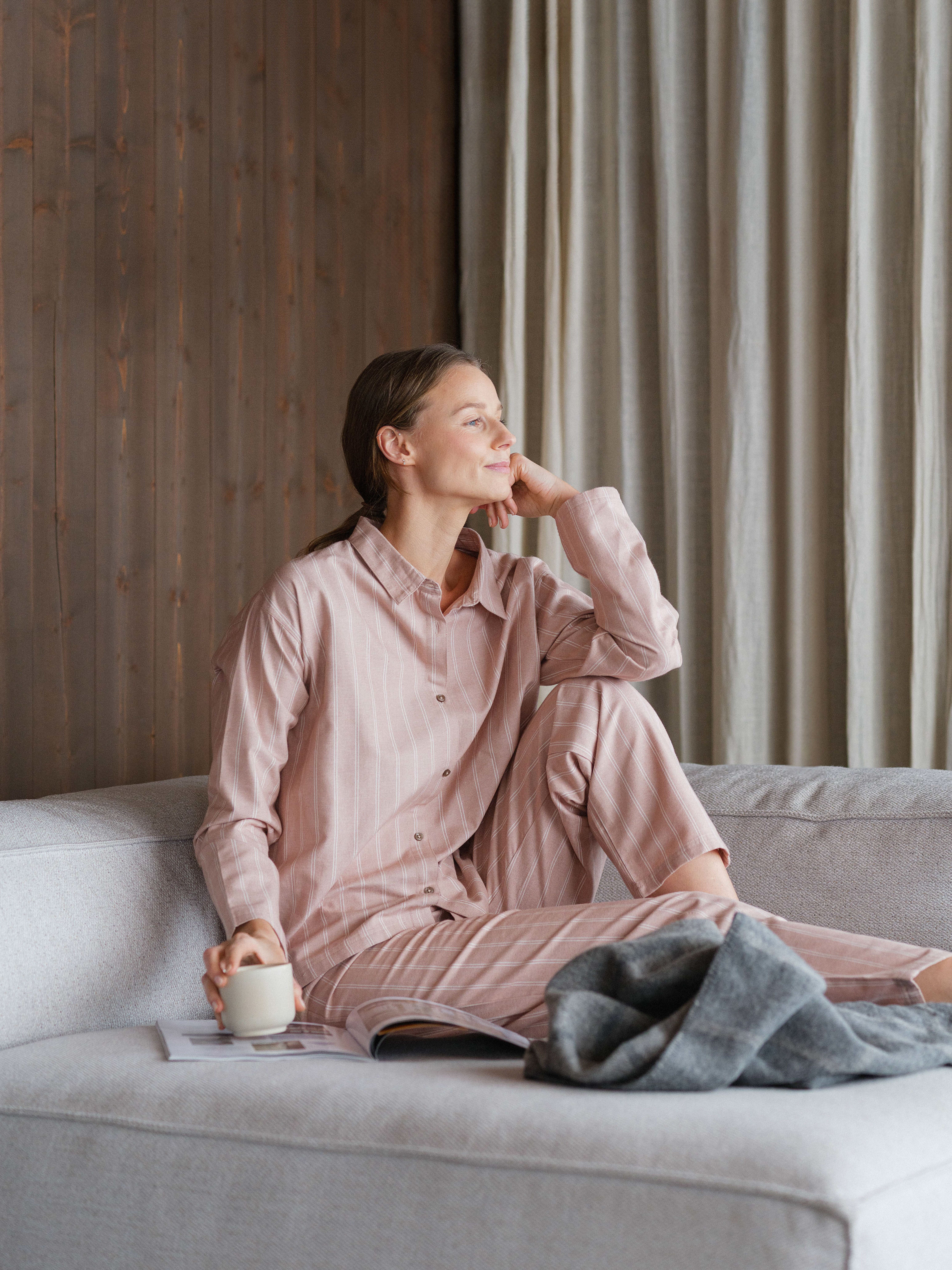 Hoie Pilen Pyjamasetti Housut + Paita, Rosa