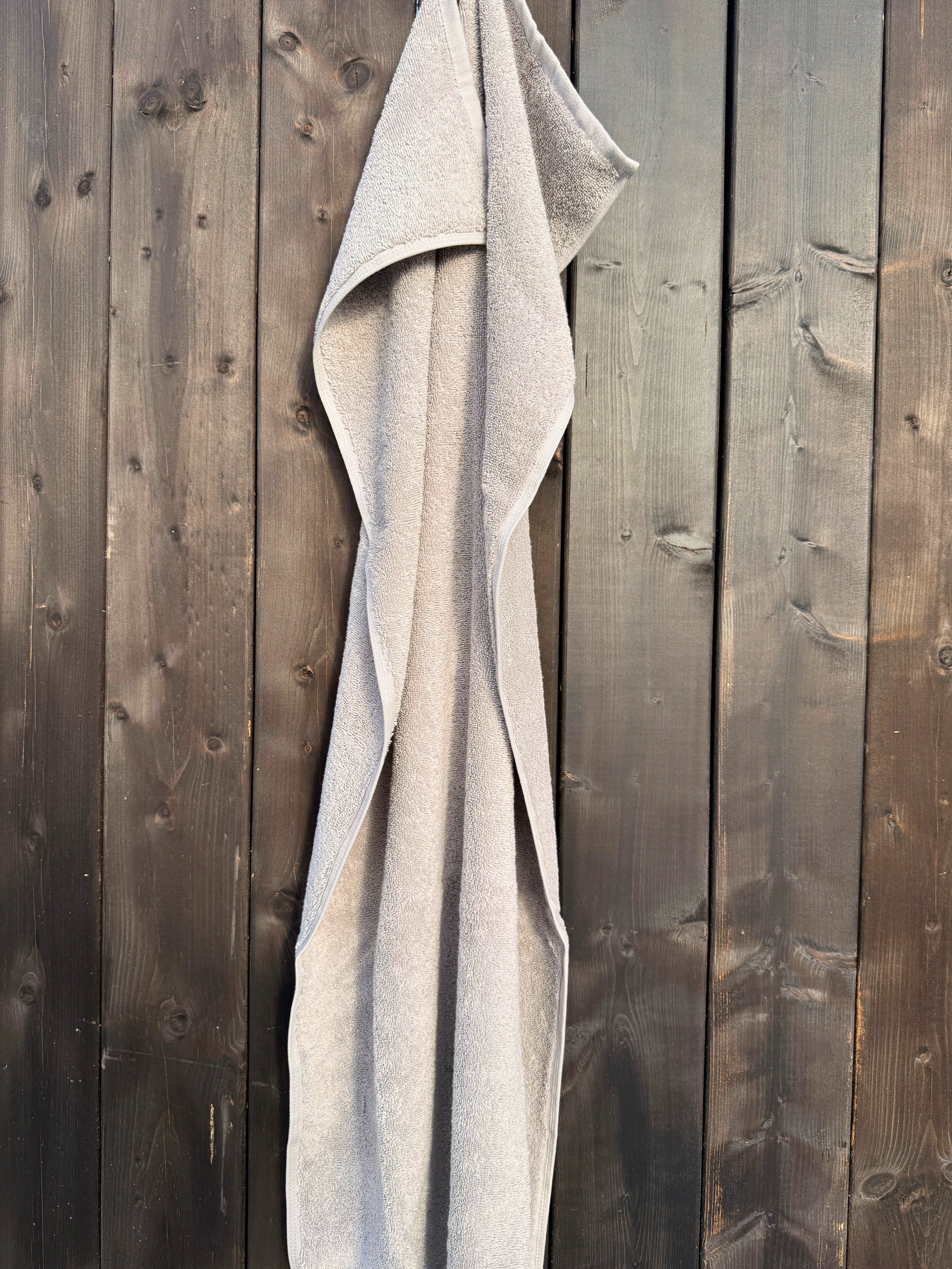 Luxury Line -kasvopyyhe, 50 x 100 cm, 6 väriä