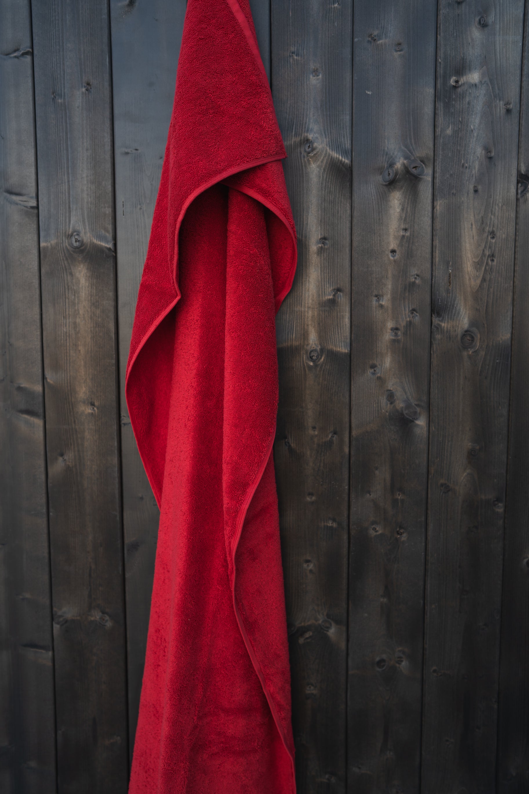 Luxury Line -kasvopyyhe, 50 x 100 cm, 6 väriä