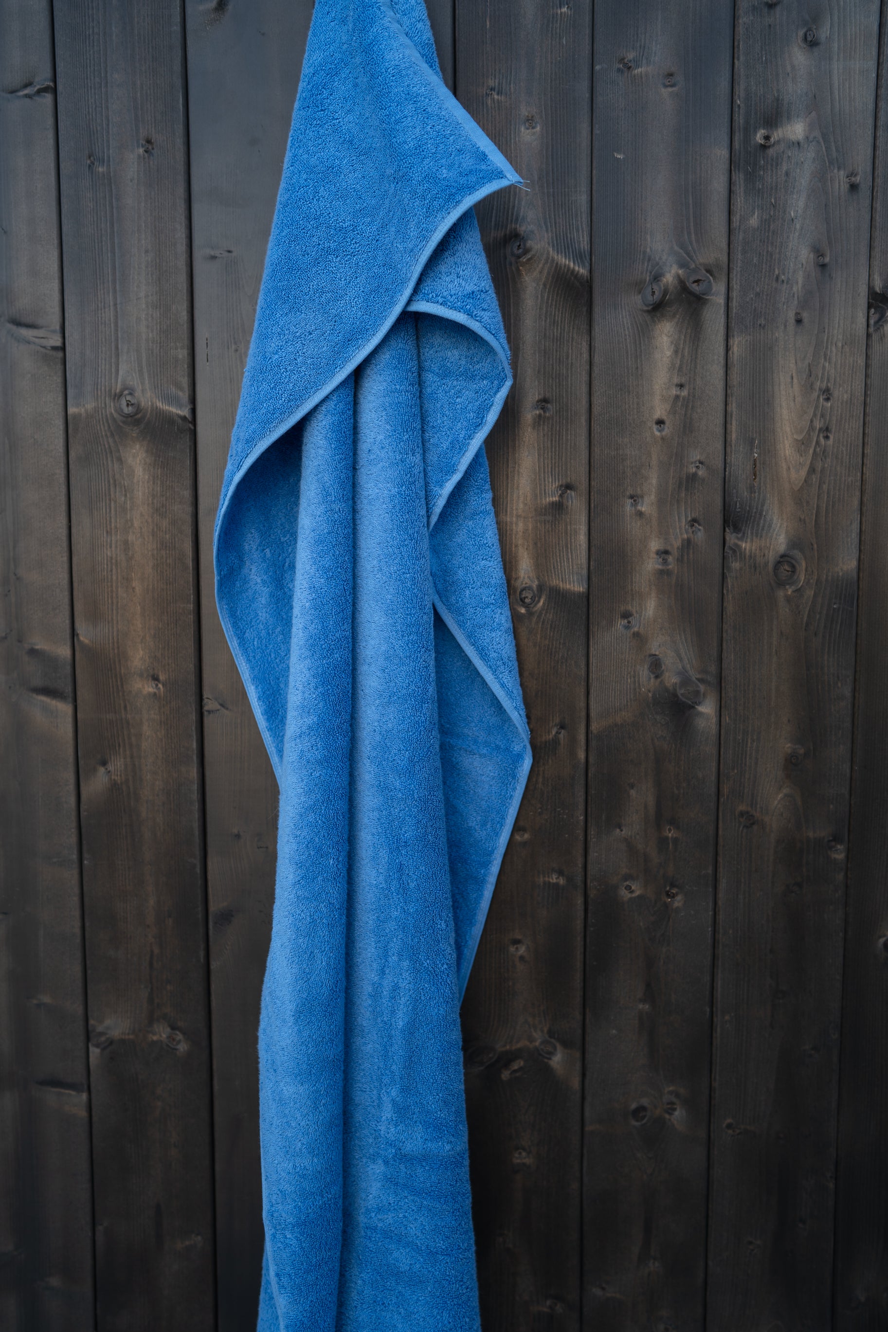 Luxury Line -kasvopyyhe, 50 x 100 cm, 6 väriä