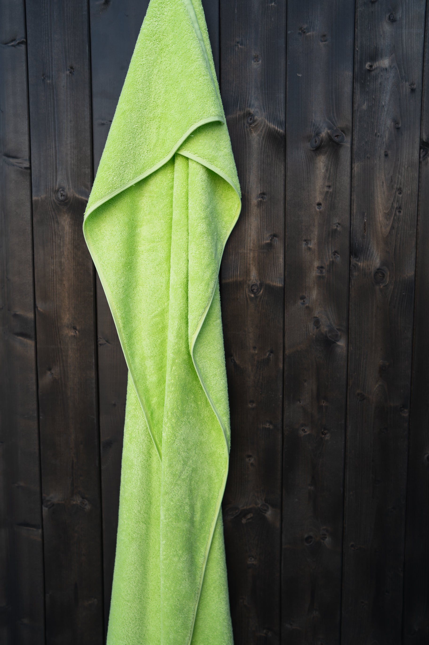 Luxury Line -kasvopyyhe, 50 x 100 cm, 6 väriä