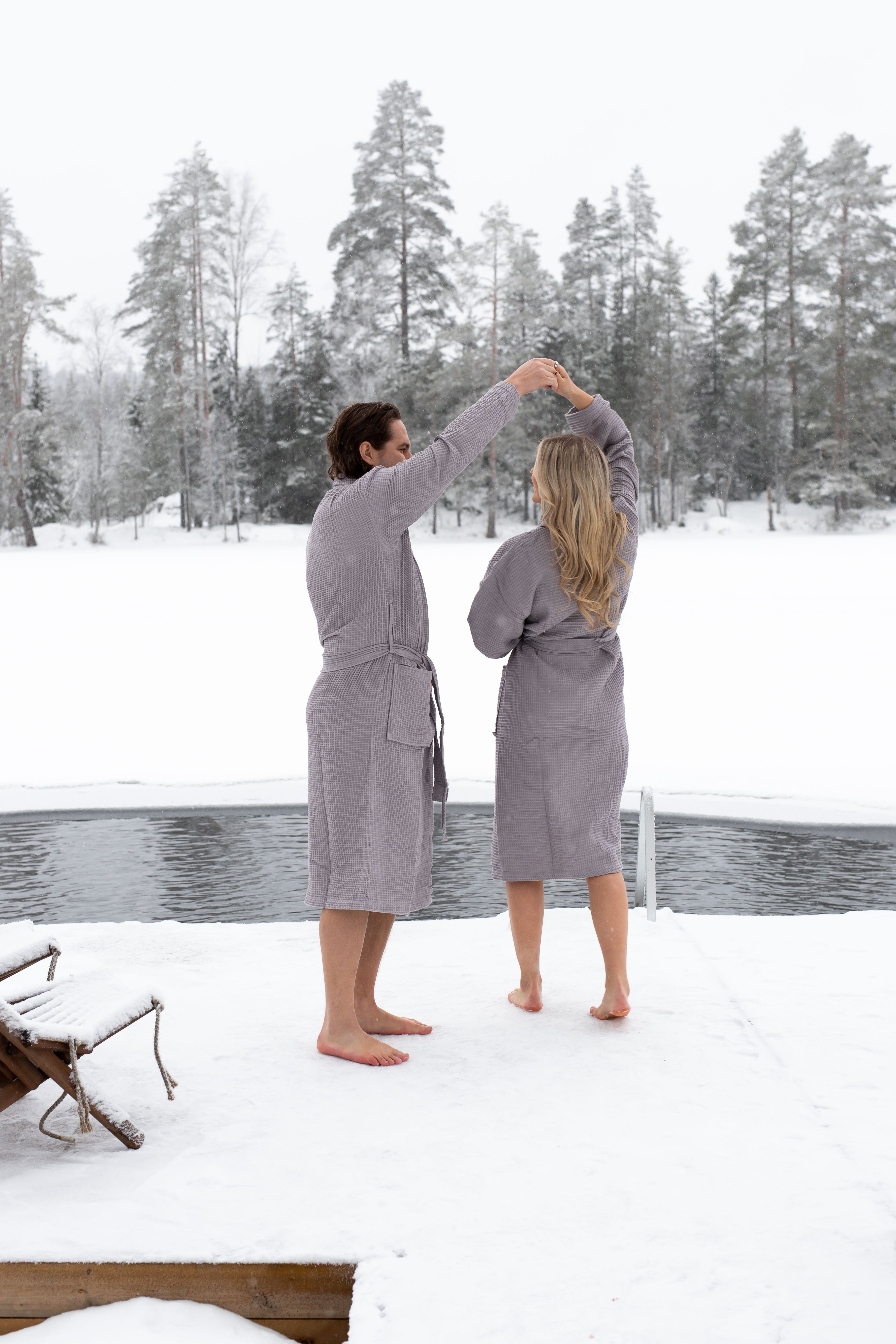 Vohvelikylpytakki Hotel Lux No Problem Kauluksella, Grafitti