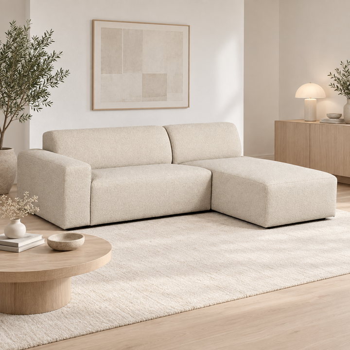 Hotel Luxus Heta 6 sohva - 3-istuttava sohva divaanilla, oikea (229 cm) – pale warm beige, sisustettu olohuone