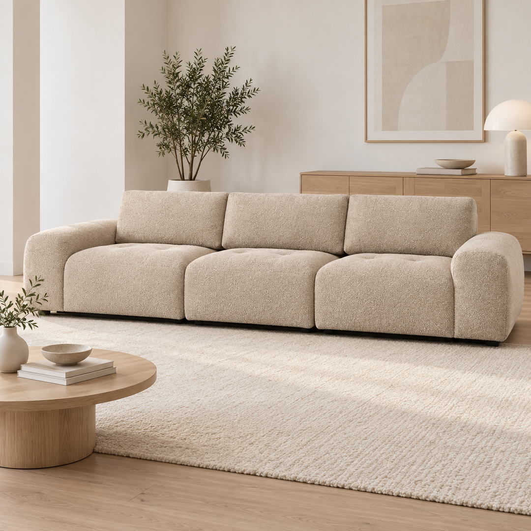 Hotel Luxus Madele 4 sohva - 3-istuttava sohva (342 cm) – pale warm beige, sisustettu olohuone