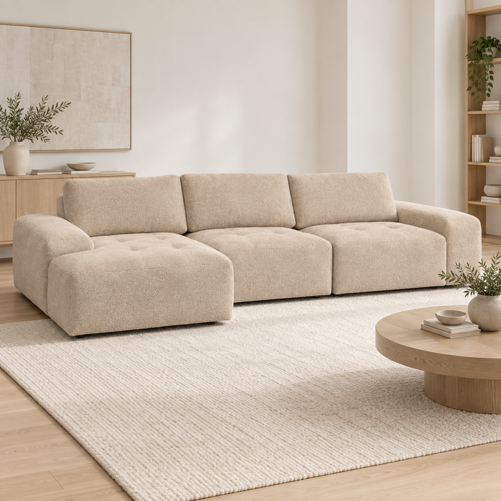 Hotel Luxus Madele 5 sohva - 3-istuttava sohva divaanilla, vasen (344 cm) – pale warm beige, sisustettu olohuone