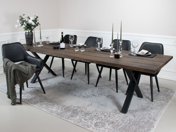 House of Sander X Base -pöydänjalka, musta