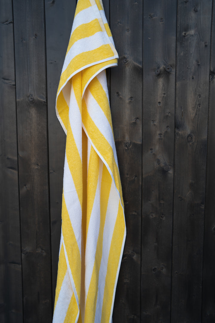 Stripe Kylpypyyhe, 2 väriä