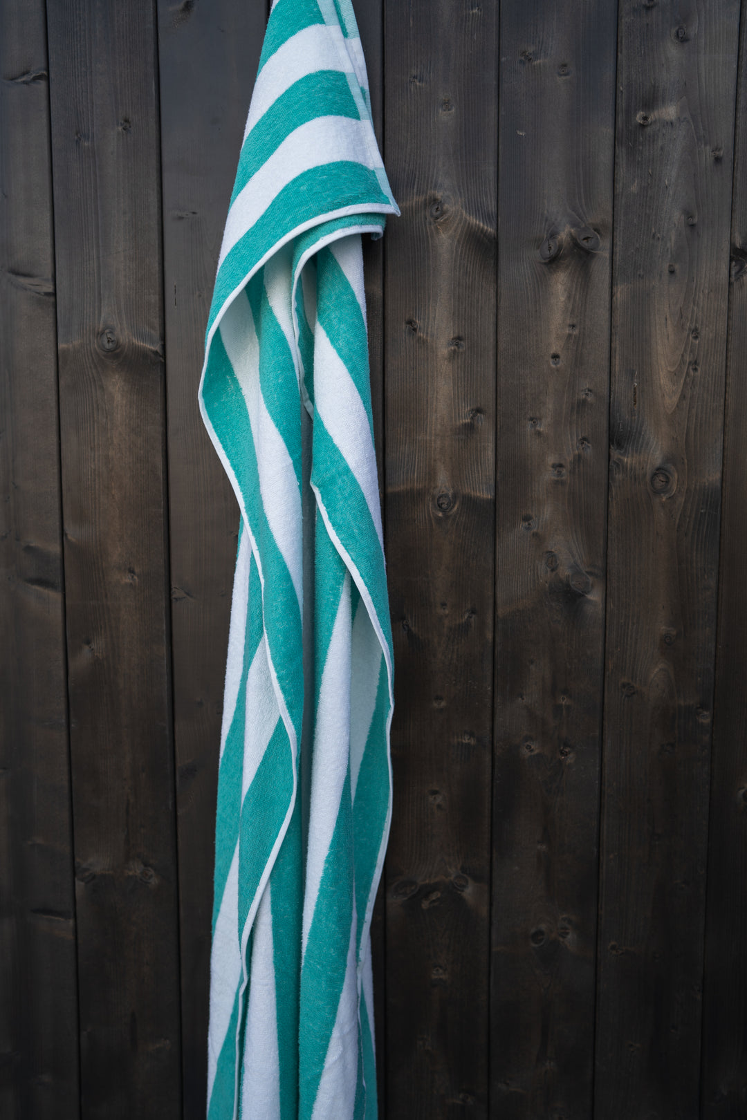 Stripe Kylpypyyhe, 2 väriä