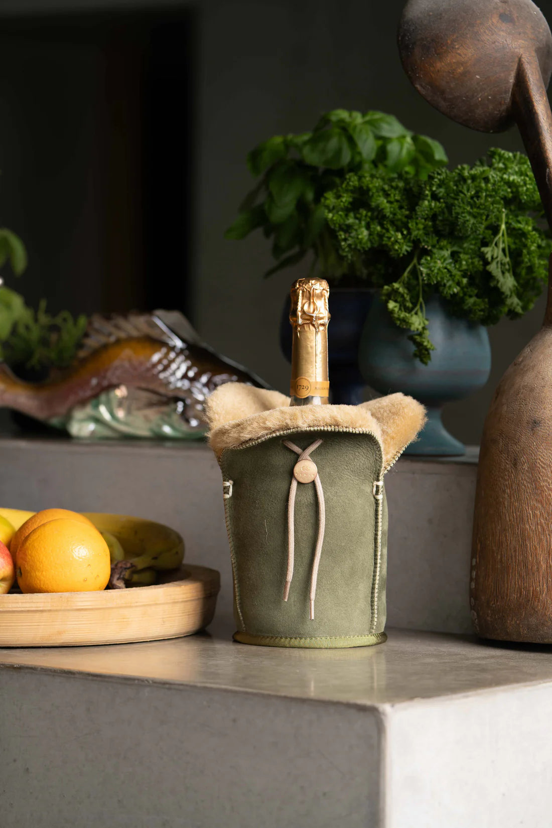 Shampanja cooler XL Kywie, suedenahka Oliivi