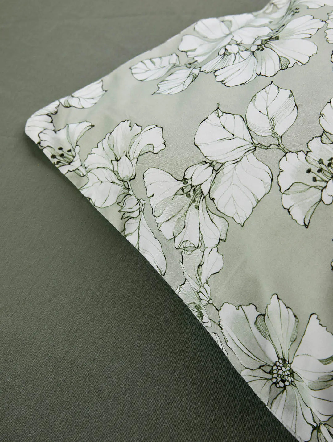 Hoie Amelia Pussilakanasetti, Vihreä