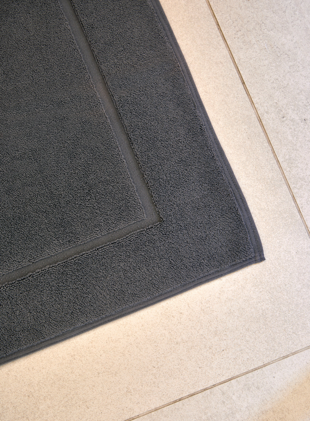 Hoie Classic Kylpymatto, 4 väriä