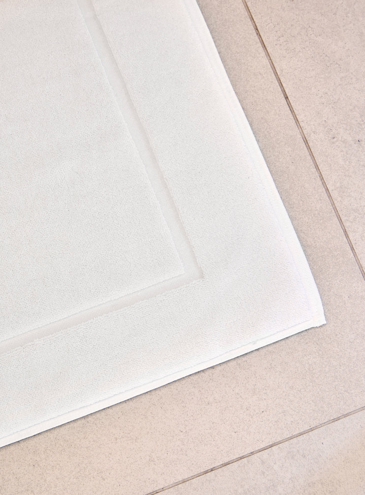 Hoie Classic Kylpymatto, 4 väriä