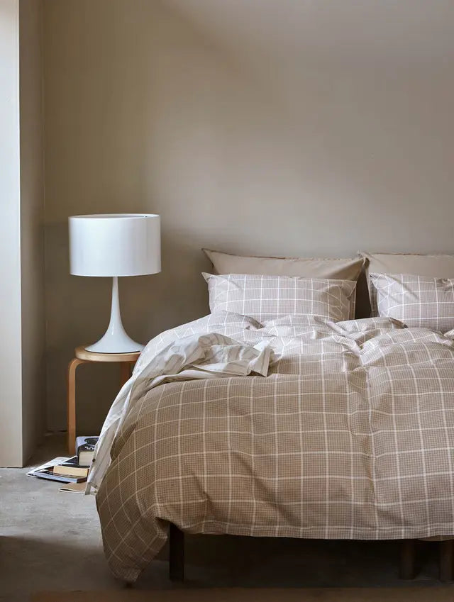 Hoie Eddie Pussilakanasetti, Beige