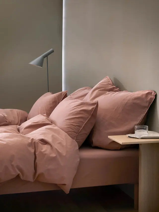 Hoie Froya Pussilakanasetti, Rosa