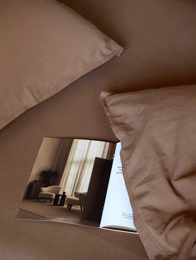 Hoie Froya Pussilakanasetti, Vaaleanruskea