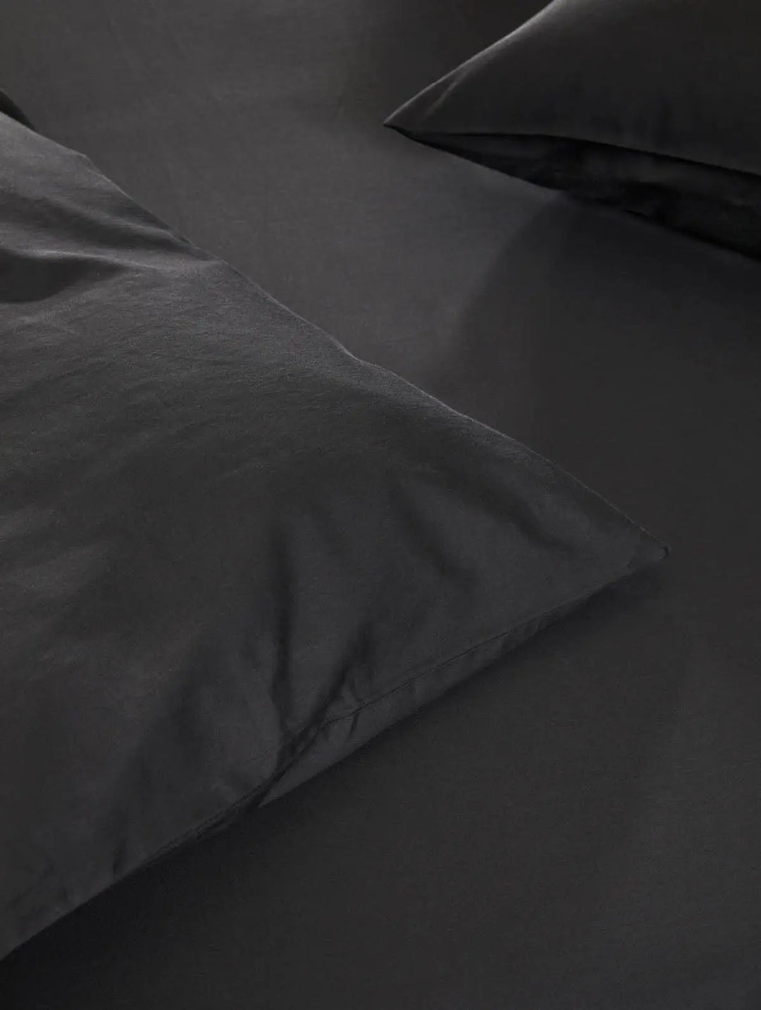 Hoie Harmoni Påslakanset, Svart