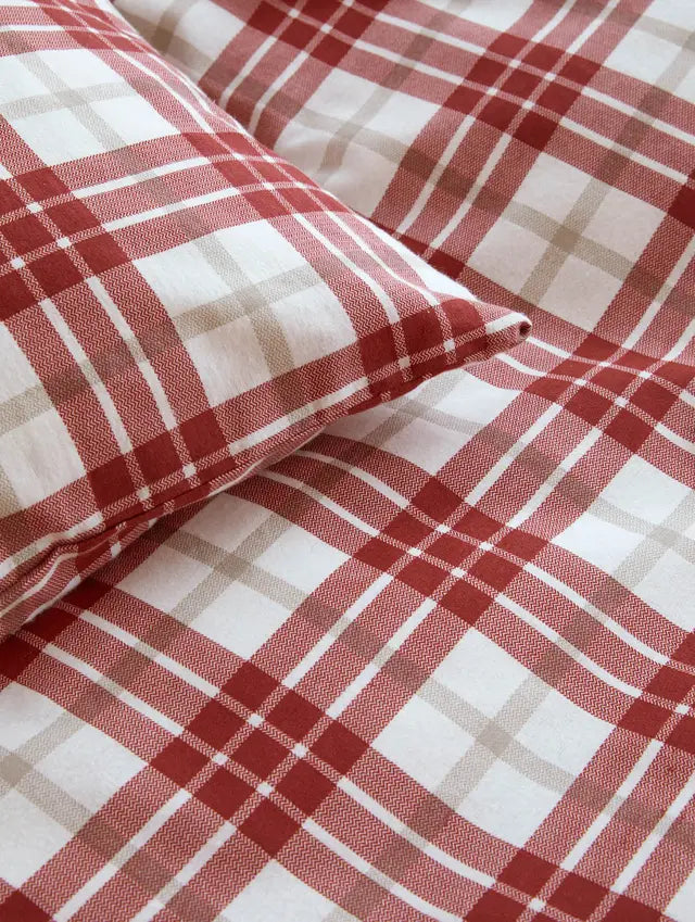 Hoie Lukas Pussilakanasetti, Punainen