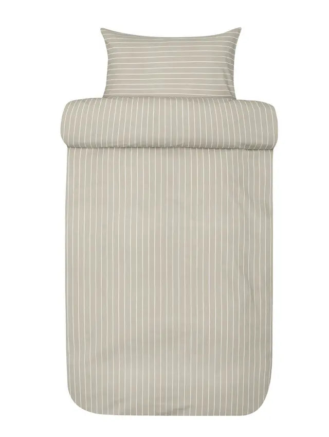 Hoie Pia Pussilakanasetti, Oliivi