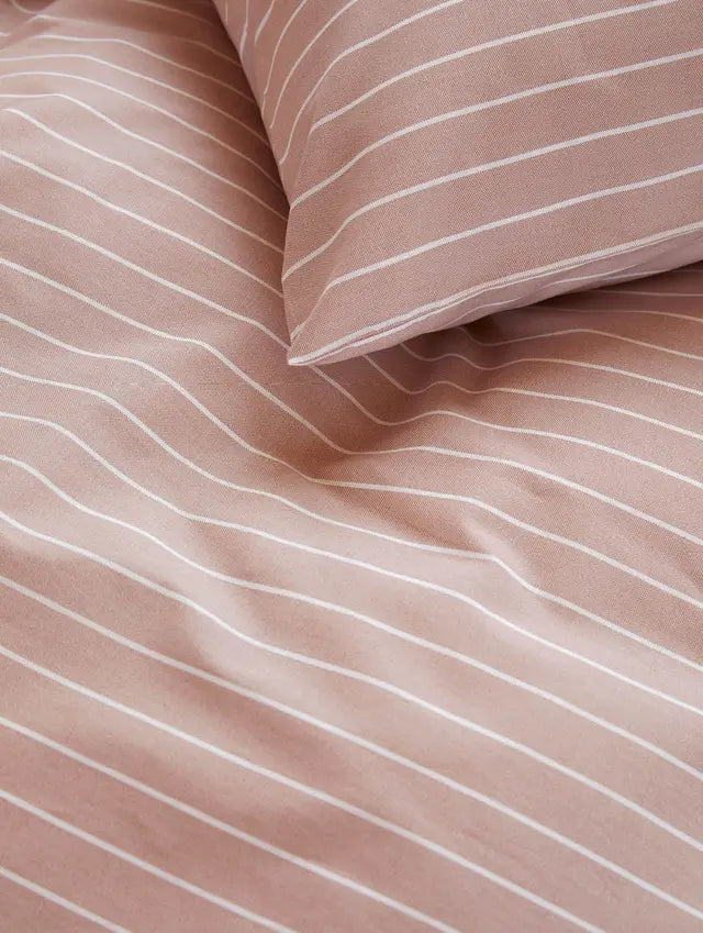 Hoie Pia Pussilakanasetti, Rosa