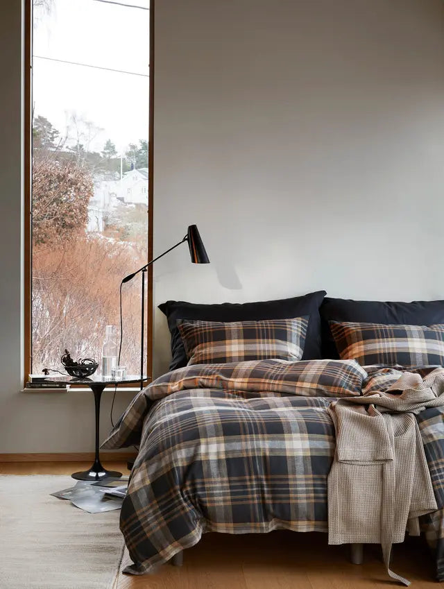 Hoie Richard Pussilakanasetti, Musta