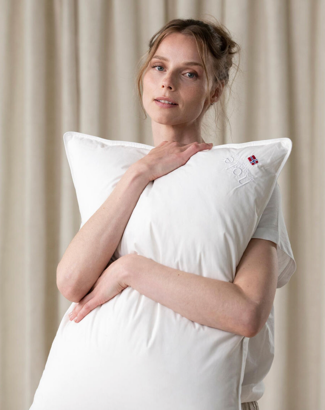 Hoie Saga untuvatyyny 50x60 cm 600g