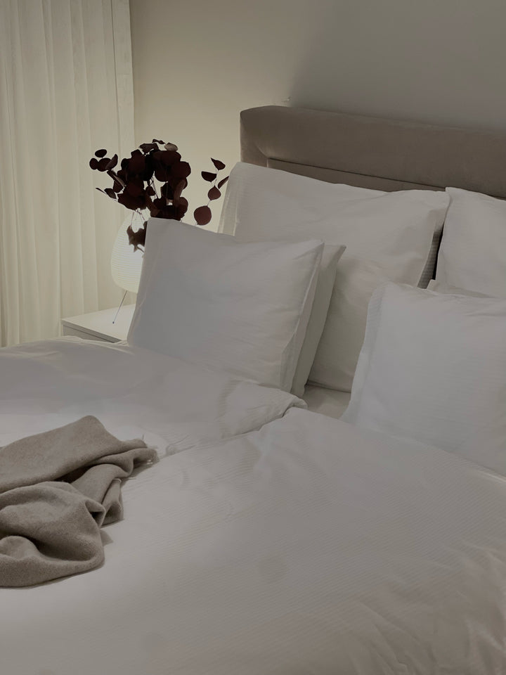 Hotel Verona satiiniraita pussilakana