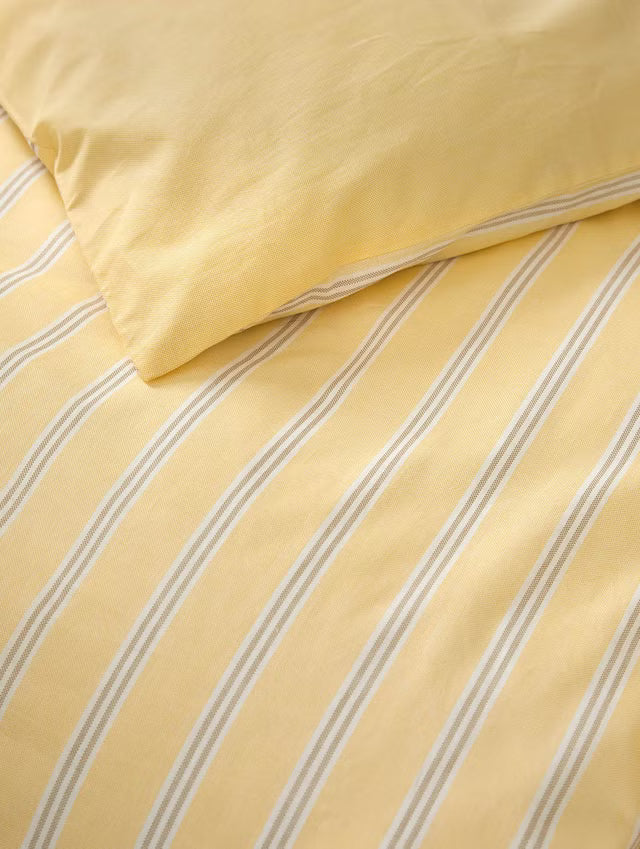 Hoie Ylva Pussilakanasetti, Keltainen