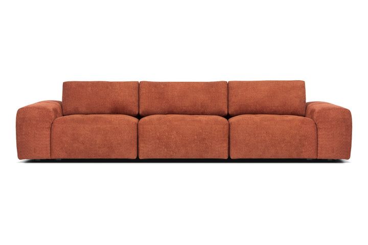 Orangeröd rak Madele-modulsoffa framifrån med tre sittdelar