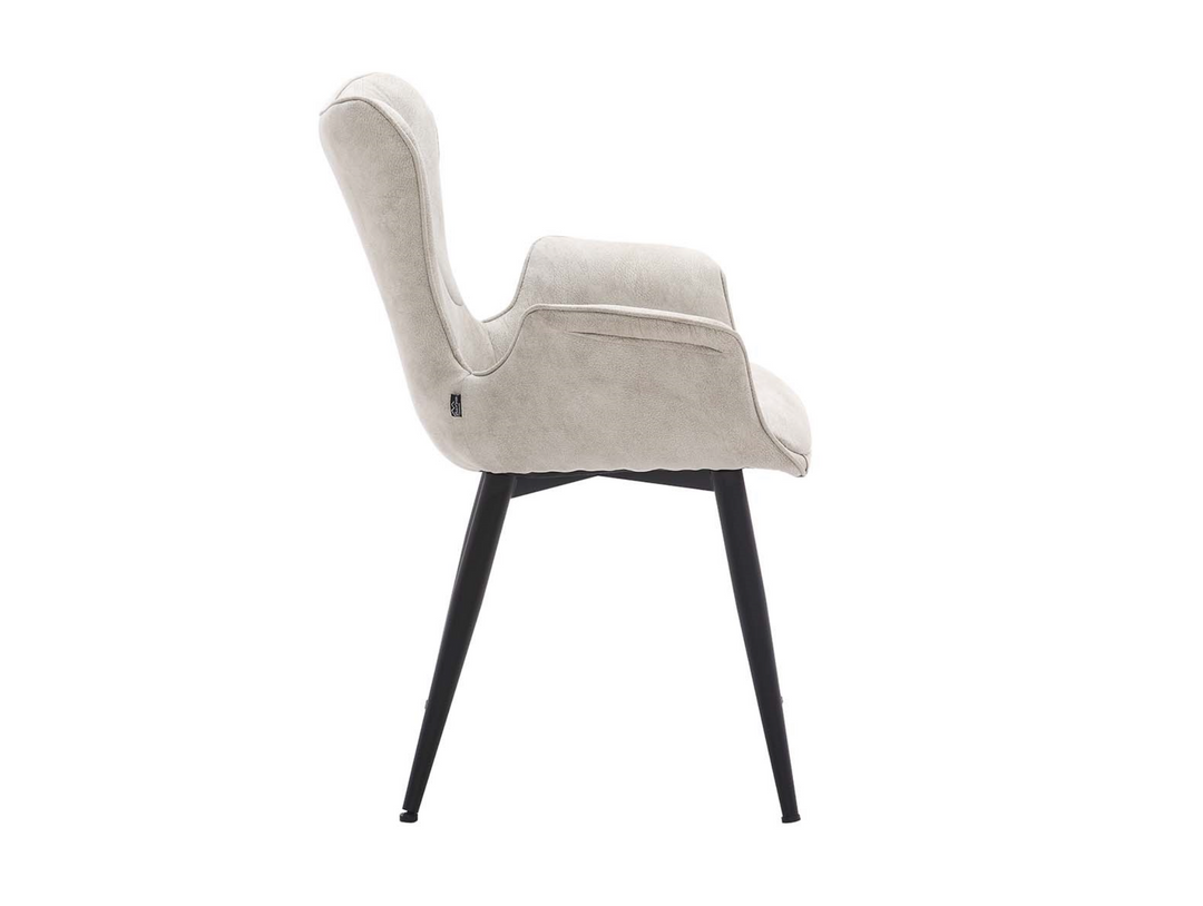 Beige House of Sander Mist -ruokatuoli sivulta, mustat jalat