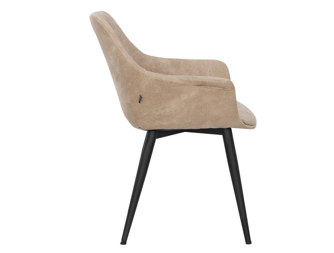 Beige House of Sander Signe -ruokatuoli sivulta, mustat jalat