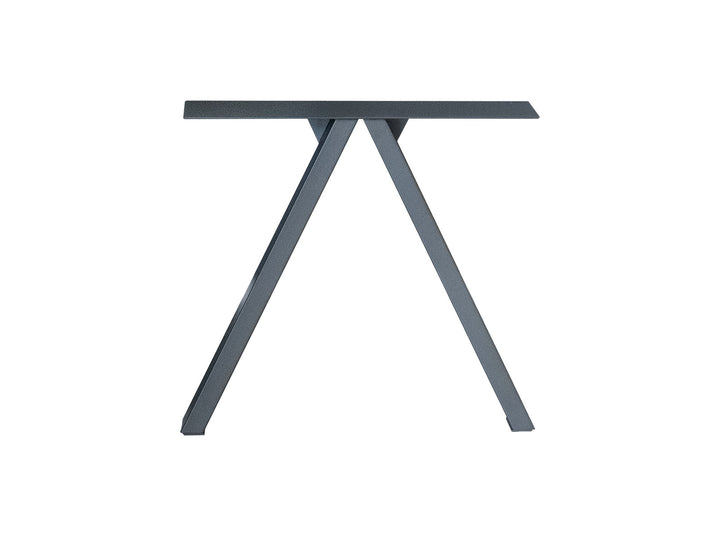 Musta VS Coffee Table -pöydänjalka edestä, kaksi vinoa tukijalkaa